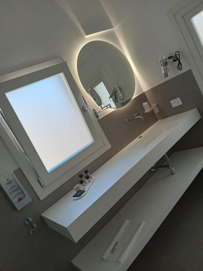 De Guidani Experience Hotel Lecce Bagian luar foto
