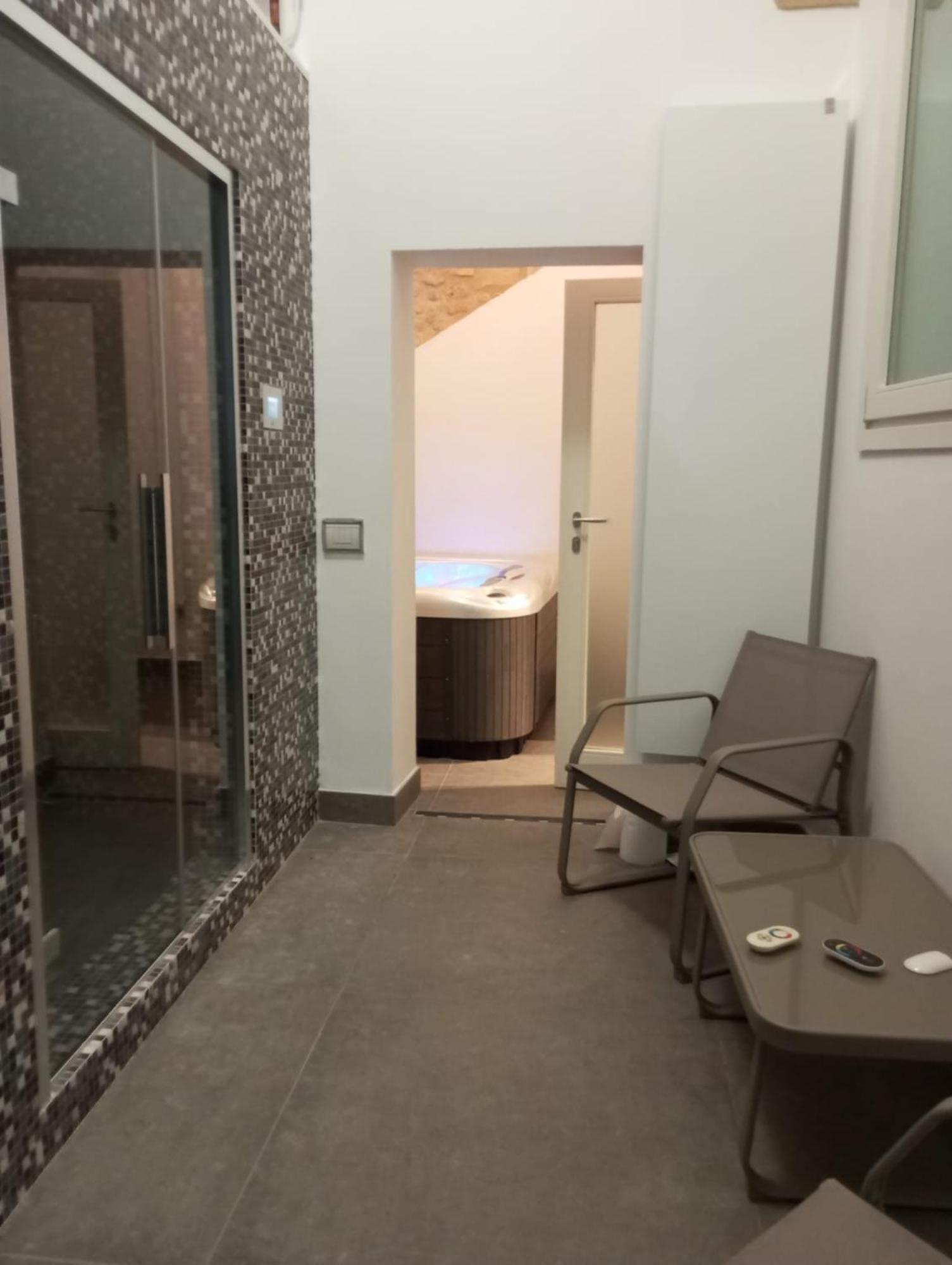 De Guidani Experience Hotel Lecce Bagian luar foto